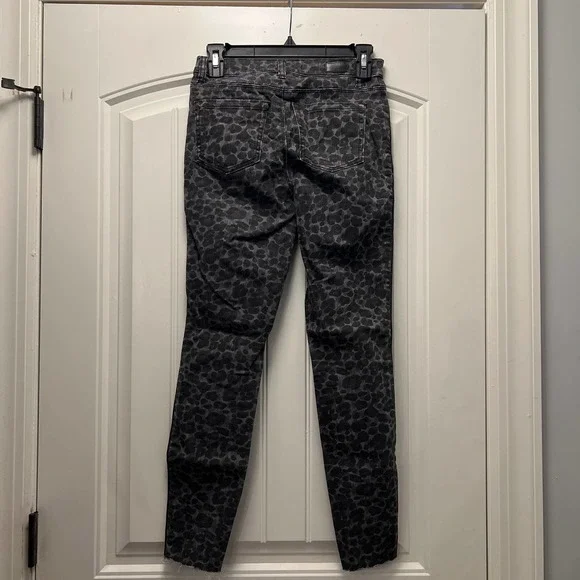 Blue Revival Women's‎ Leopard Print Straight Skinny Jeans Black Gray Size 24 - Picture 3 of 4